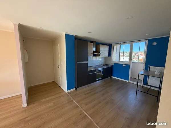 Appartement T5 Place Leclerc 85 m² Rénover à neuf