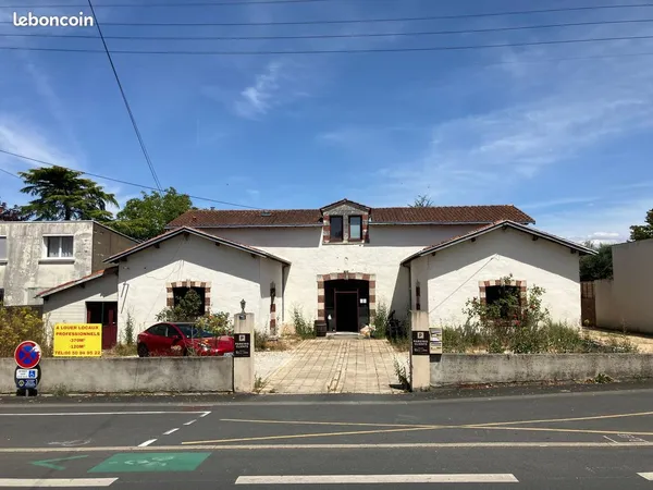 Local commercial montaigu 370 et 100 m²