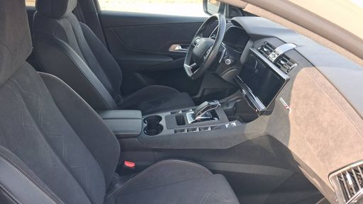 DS DS7 1.2 PureTech 130 EAT8 - Performance Line – 2021 – 46323 km – Essence – Boîte Automatique — photo 10
