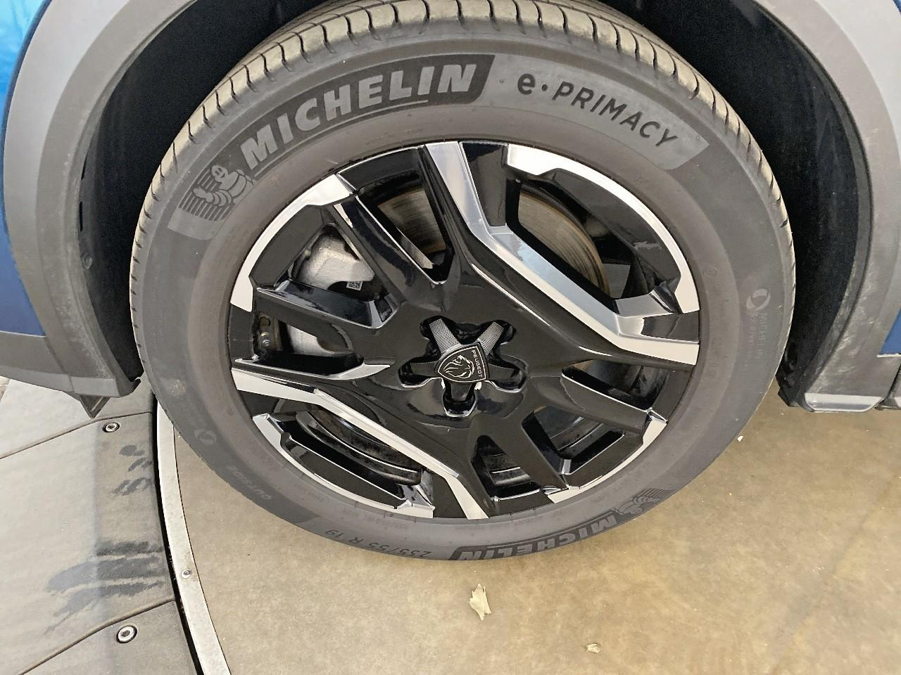 Peugeot 5008 electrique 210 ch 73 kwh allure — photo 11