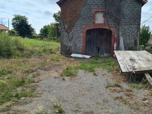 Local d’activité et entrepôt Vente Cescau 2p 145m² 85000€