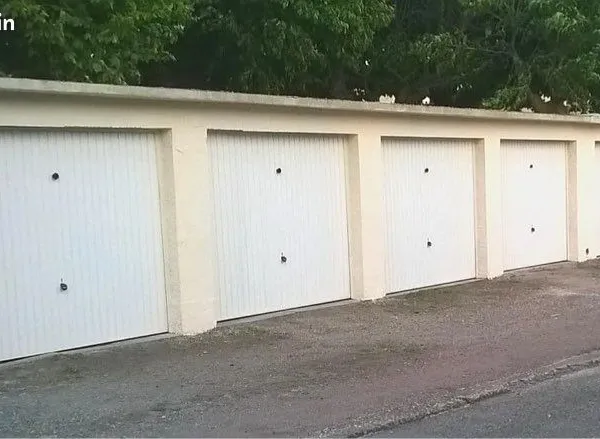 À LOUER - GARAGE FERMÉ / BOX 15 m² - ALBI (Jarlard)