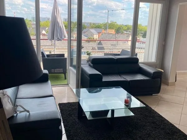 Appartement T3/4 + cave + place de parking + box/garage
