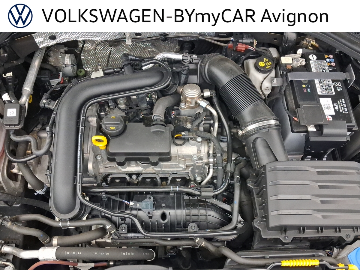 Volkswagen Golf 1.0 eTSI OPF 110 DSG7 — photo 16