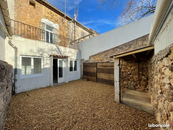 Maison 3 pièces 105m² avec jardin et terrasse
