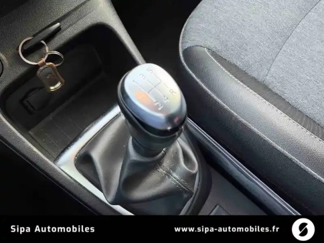 Renault Captur tce 90 energy — photo 17