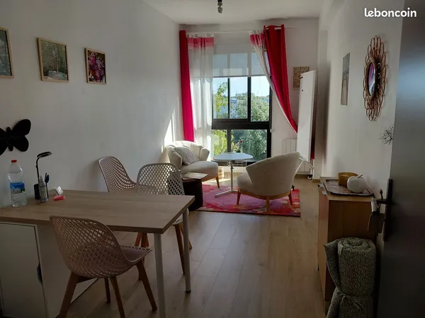 Location cabinet 12m2 Quartier St Nazaire Océanis