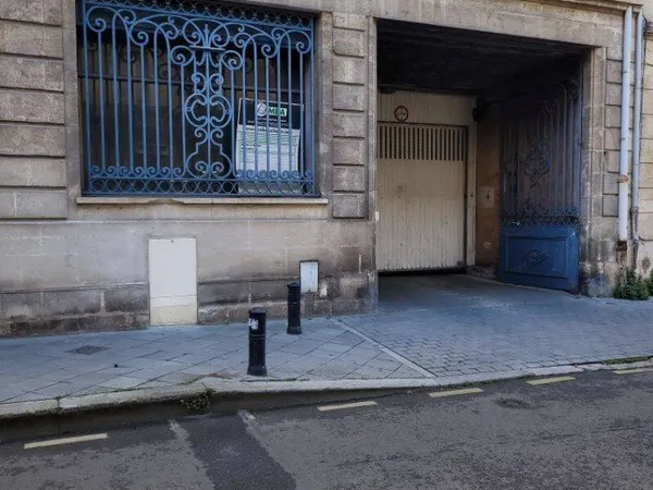 Parking 12 m²