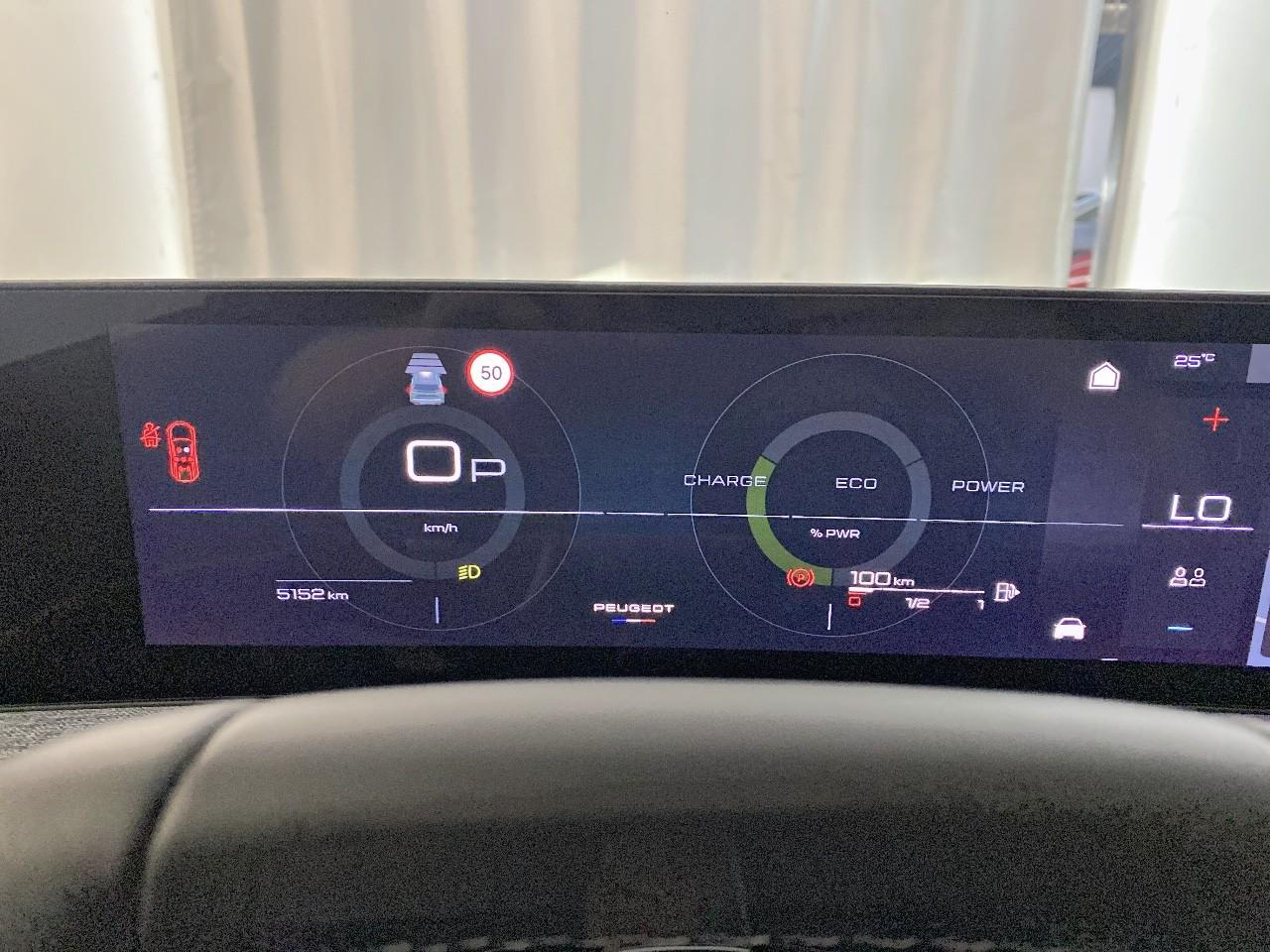 Peugeot 5008 hybrid 145 ch e-dcs6 allure — photo 13
