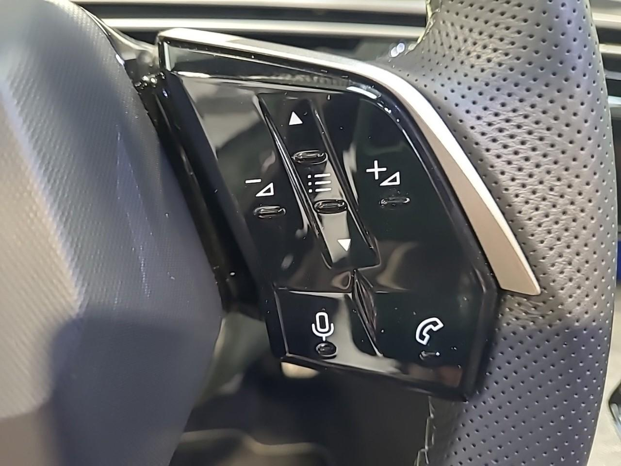 Peugeot 3008 electrique 210 ch 73 kwh gt — photo 24