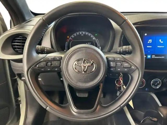 Toyota Aygo X 1.0 vvt-i 72ch design s-cvt — photo 15