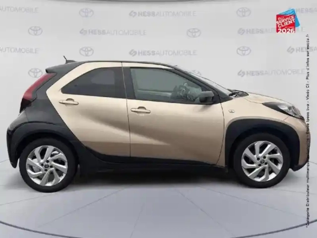 Toyota Aygo x 1.0 vvt-i 72ch design s-cvt — photo 4