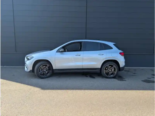 Mercedes Gla 250 e hybrid eq — photo 2