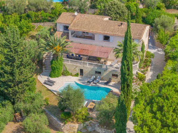 Magnifique Villa Provençale rénovée avec vue panoramique