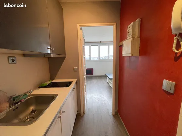 Appartement / Studio 18 m² - Rosny-sous-Bois - Place Carnot - 98 000