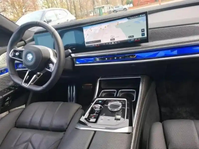 Bmw I7 m70 xdrive 659ch m performance — photo 7