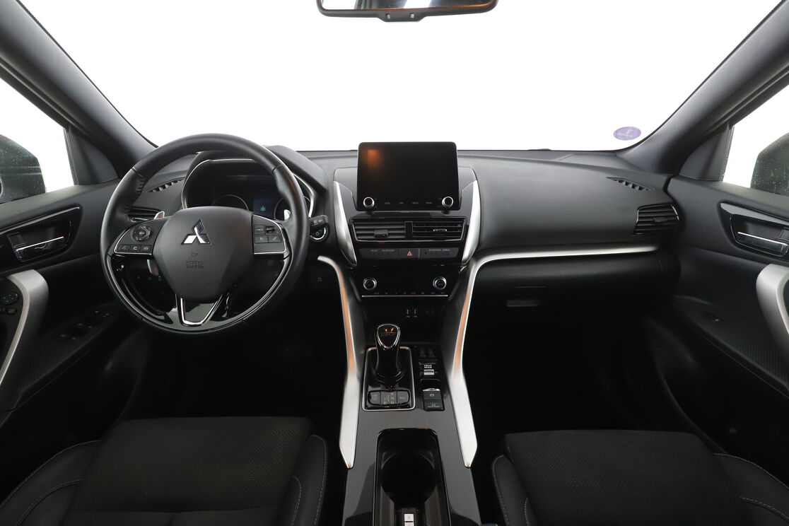 Mitsubishi Eclipse Cross 2.4 MIVEC PHEV Twin Motor Intense 4WD — photo 11
