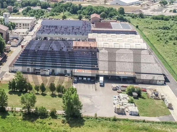 Local d'activité 1248 m²