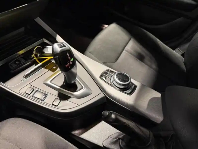 Bmw Serie 1 118d 150 urbanchic — photo 17