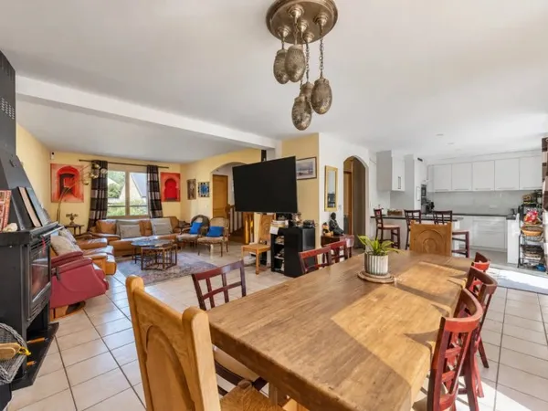Maison 6 pièces 131 m²