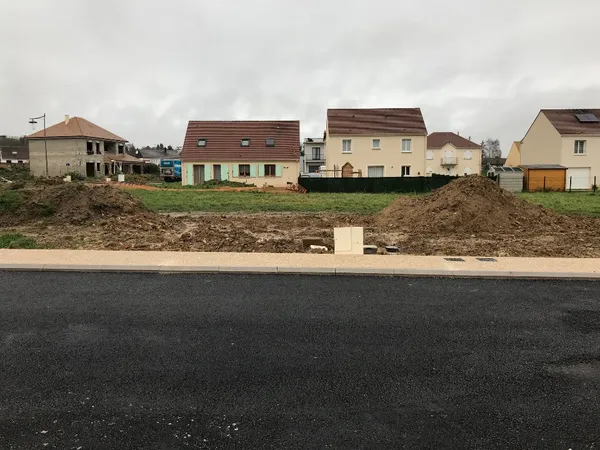 Terrain 300 m²