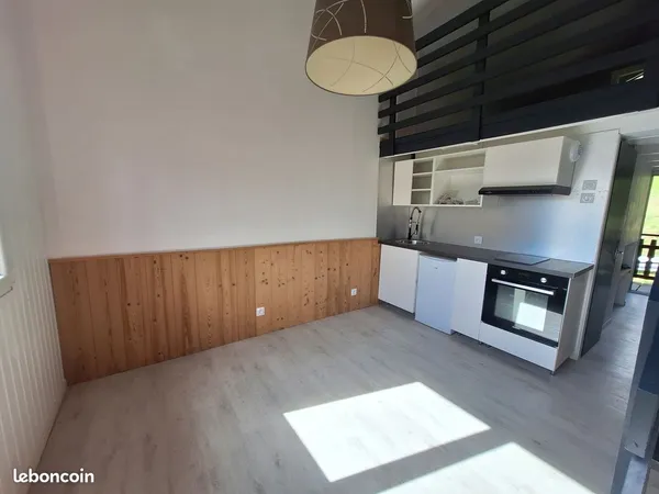 Appartement T3, balcon sud, cuisine equipé, refais à neuf en 2024