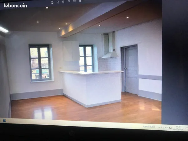 Appartement à louer F2 bien situé avec commerces à proximité