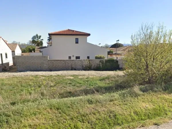 Terrain 434 m²