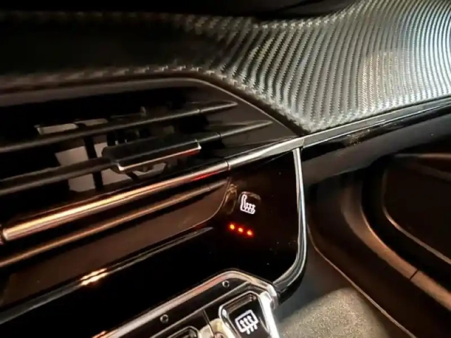 Peugeot 2008 e- 136 style carplay /camera 180 / sièges chauffants — photo 9