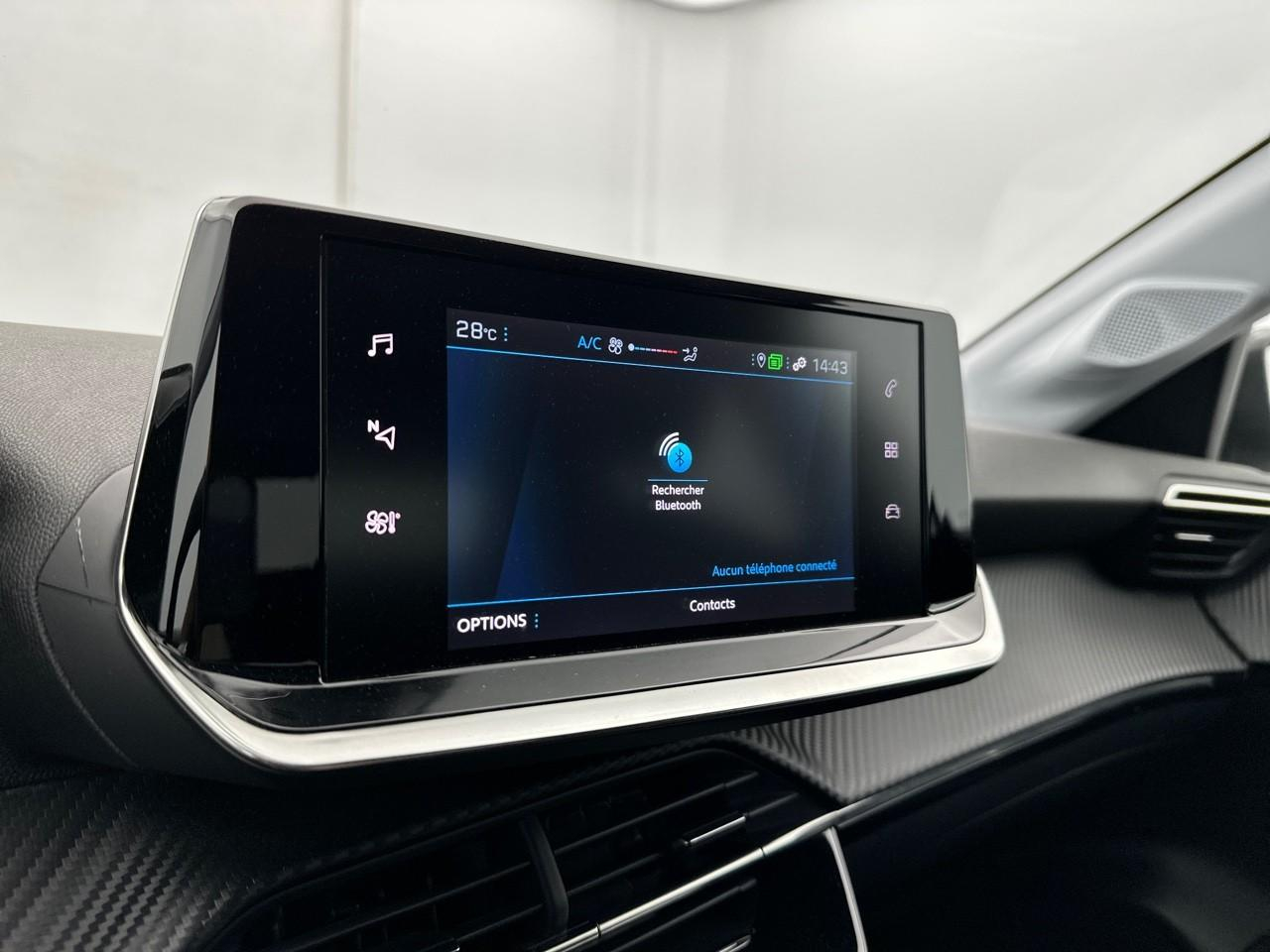 Peugeot 208 puretech 100 s&s eat8 style — photo 24