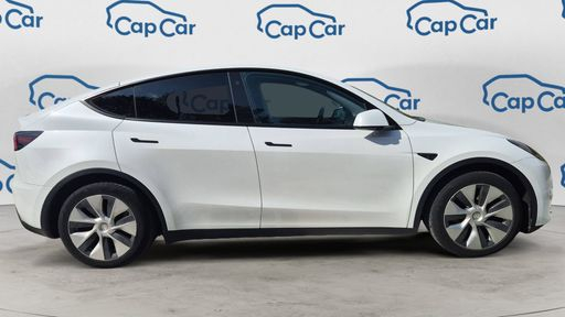 Tesla Model Y 275 Rwd - Standard Range – 2022 – 36852 km – Électrique – Boîte Automatique — photo 13