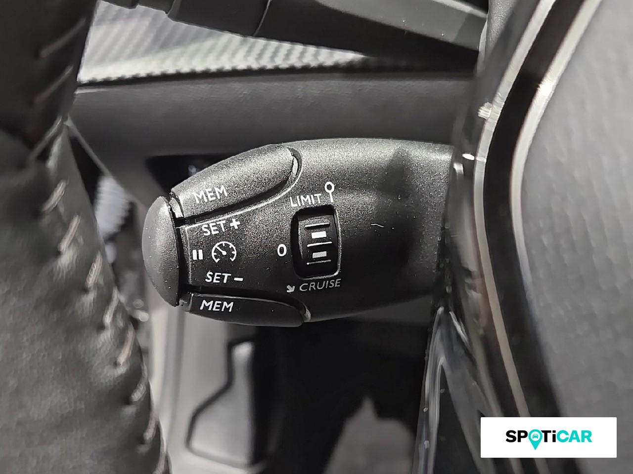 Peugeot 208 puretech 100 s&s bvm6 allure pack — photo 24
