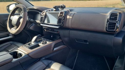 Citroen C5 Aircross 1.5 BlueHDi 130 EAT8 - Shine Pack – 2019 – 117051 km – Diesel – Boîte Automatique — photo 26