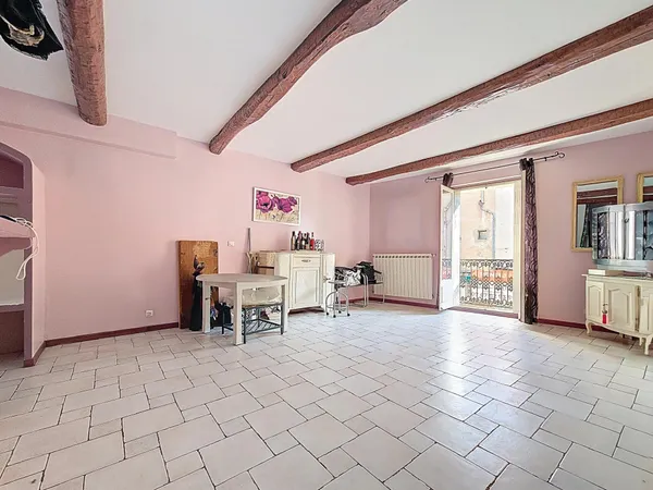 Maison de village polyvalente avec extérieur - 120 m² - Le Bousquet-d'Orb (34600)