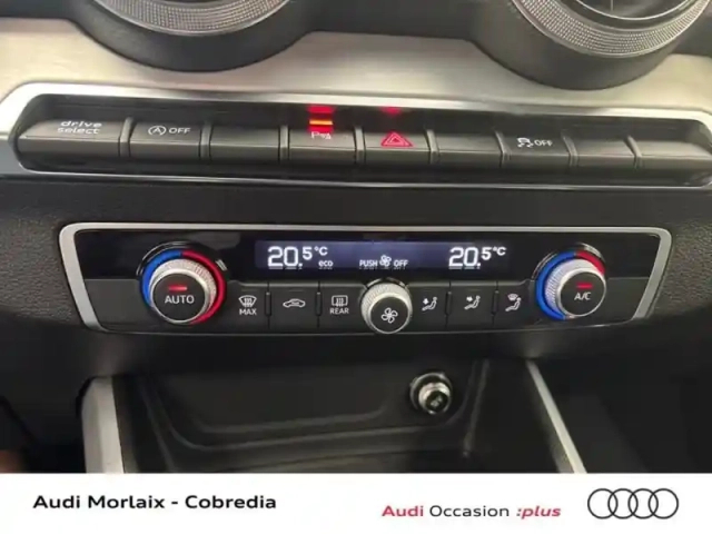 Audi Q2 35 tfsi 150ch s line s tronic 7 — photo 12