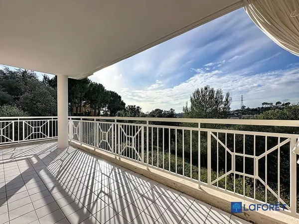 Appartement 4 pièces 96 m²