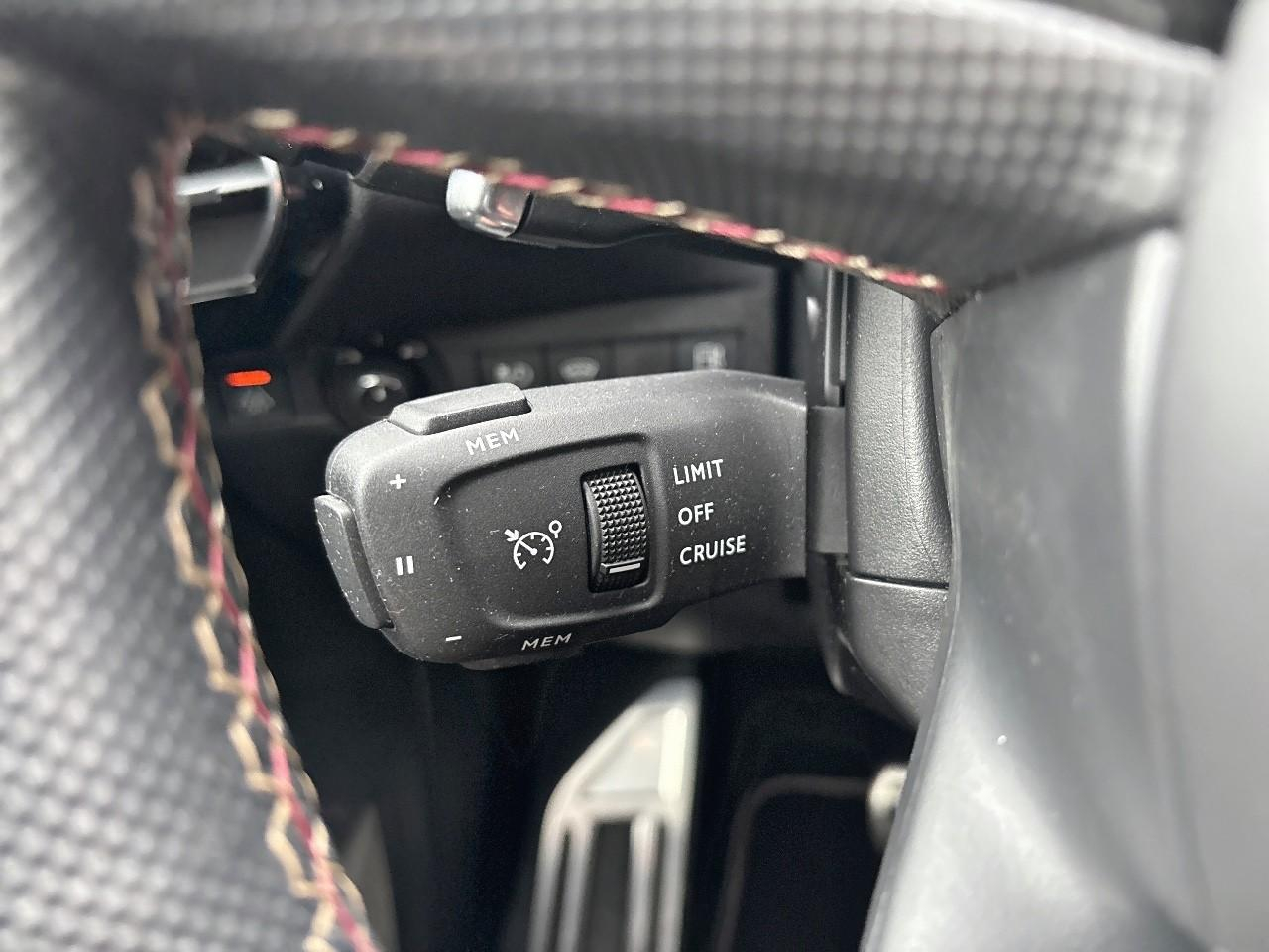 Ds Ds 7 crossback hybride e-tense 300 eat8 4x4 performance line+ — photo 13