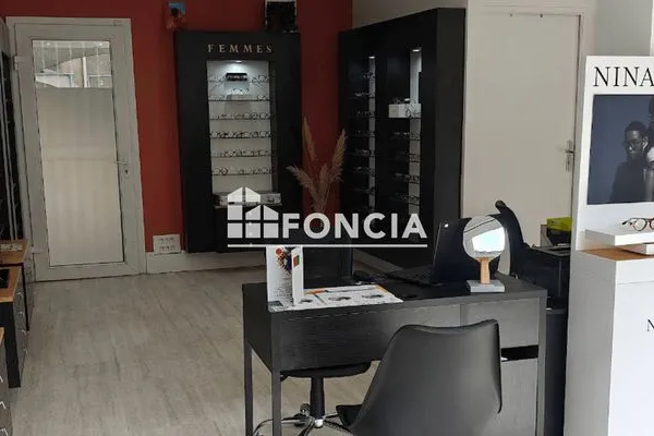 Local commercial 2 pièces 36 m²