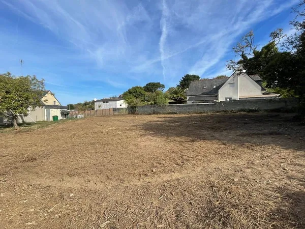 Terrain constructible 1000 m²