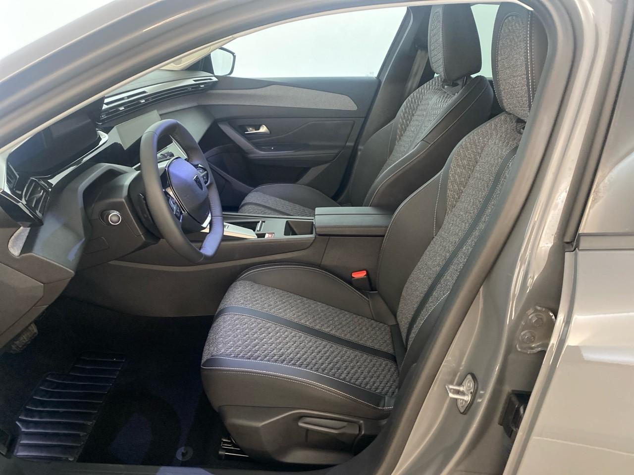 Peugeot 308 bluehdi 130ch s&s eat8 allure — photo 9