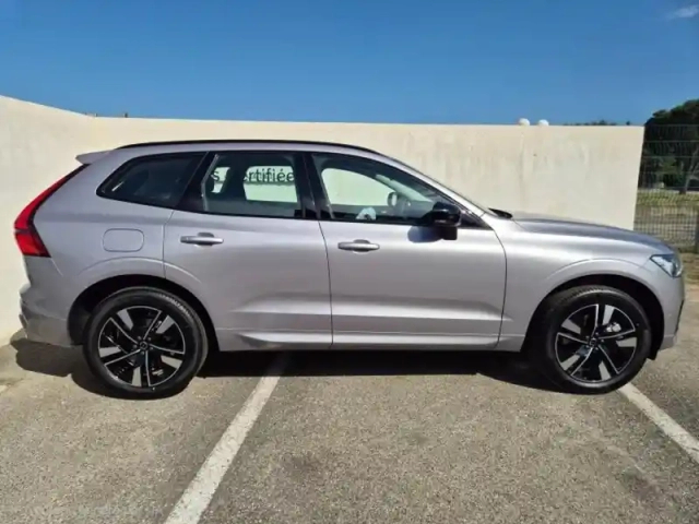 Volvo Xc60 t6 hybride rechargeable 350ch plus style dark geartronic 8 awd — photo 2