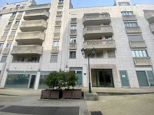 Local commercial - Saint-Mandé