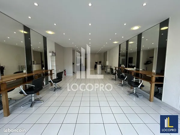 Local commercial 90 m²