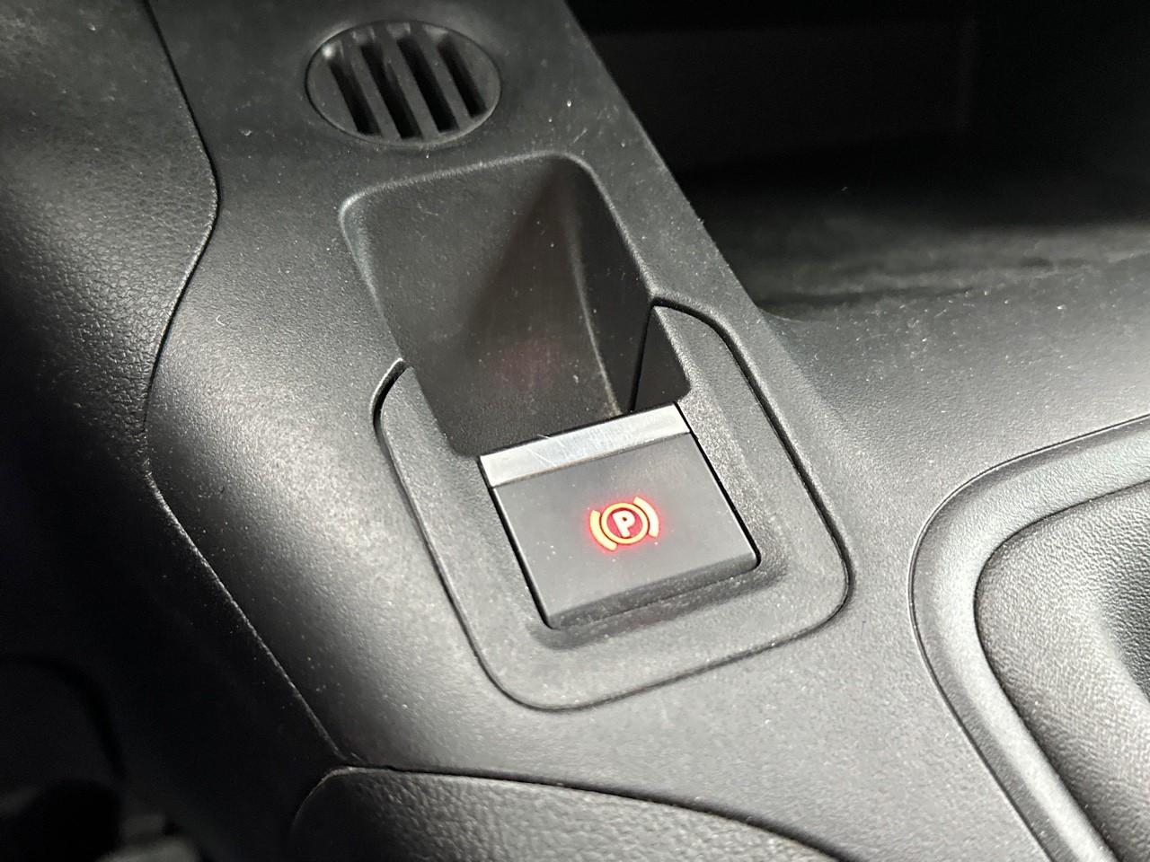 Citroën Berlingo van m 650 bluehdi 100 s&s bvm6 driver — photo 29