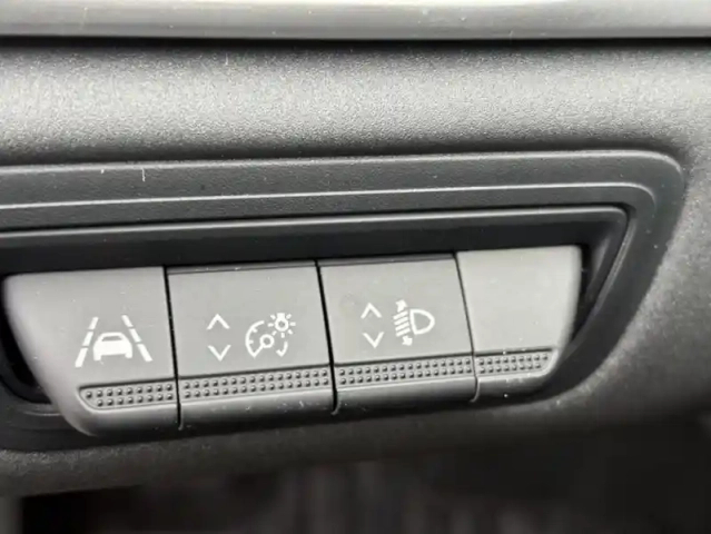 Renault Captur ii business blue dci 95 — photo 36