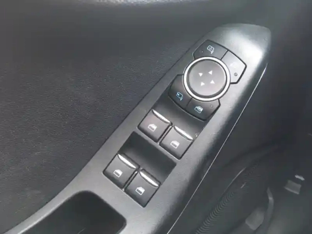 Ford Fiesta 1.5 tdci 85ch stop&amp;start titanium 5p euro6.2 — photo 6