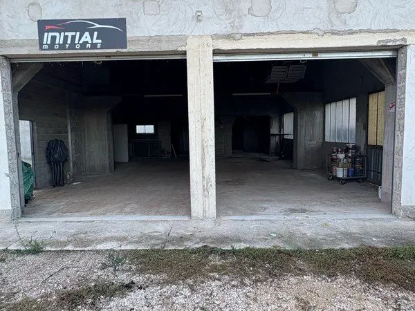 Local d’activité et entrepôt Location Montauban 1p 250m² 1250€
