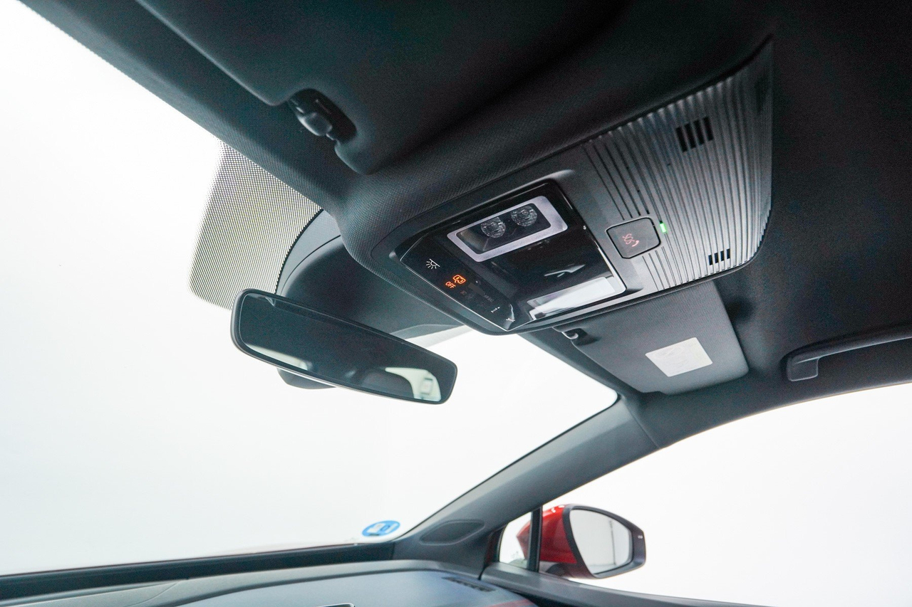 Volkswagen ID.4 — photo 27