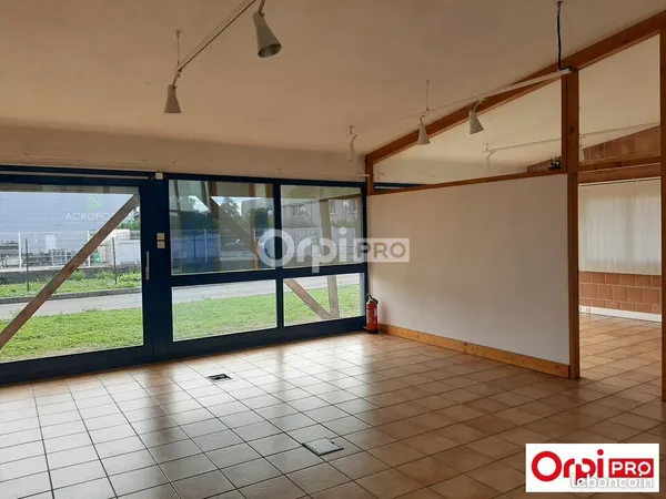 Bureau 321 m²