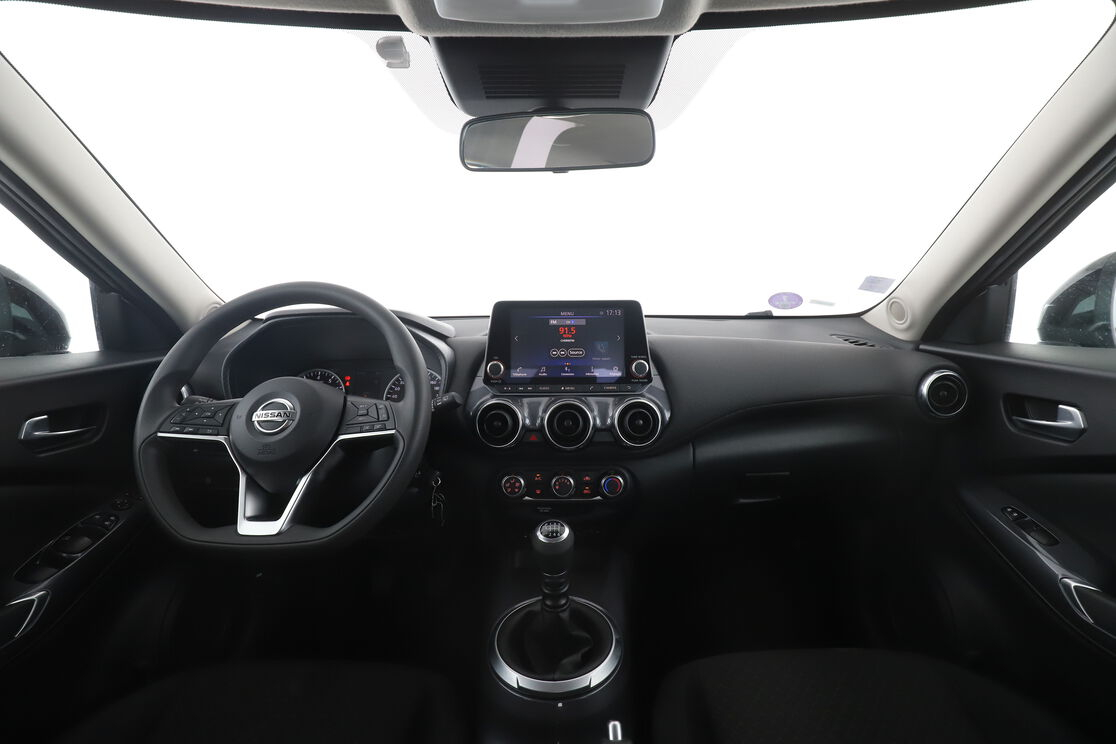 Nissan Juke 1.0 DIG-T Acenta BVM6 — photo 11